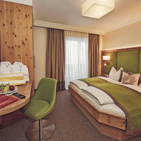 Superior Sport Und Familienresort Alpenblick 4*