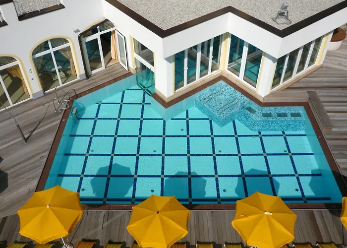 Superior Sport Und Familienresort Alpenblick 4* 젤암제