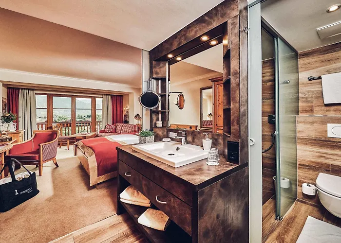 Superior Sport Und Familienresort Alpenblick 호텔 4*