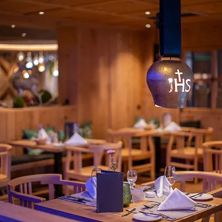 ホテル Superior Sport Und Familienresort Alpenblick ツェル アム ゼー